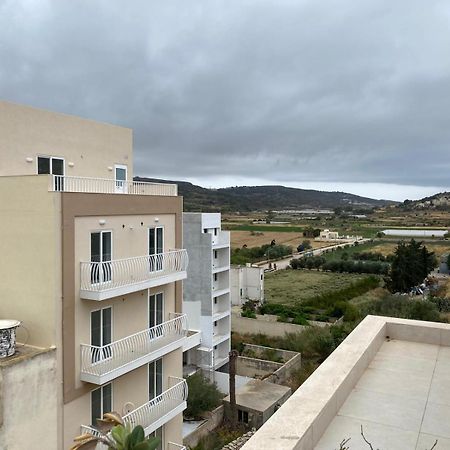 Ferienwohnung Hillview Duplex Penthouse St. Paul's Bay Exterior foto