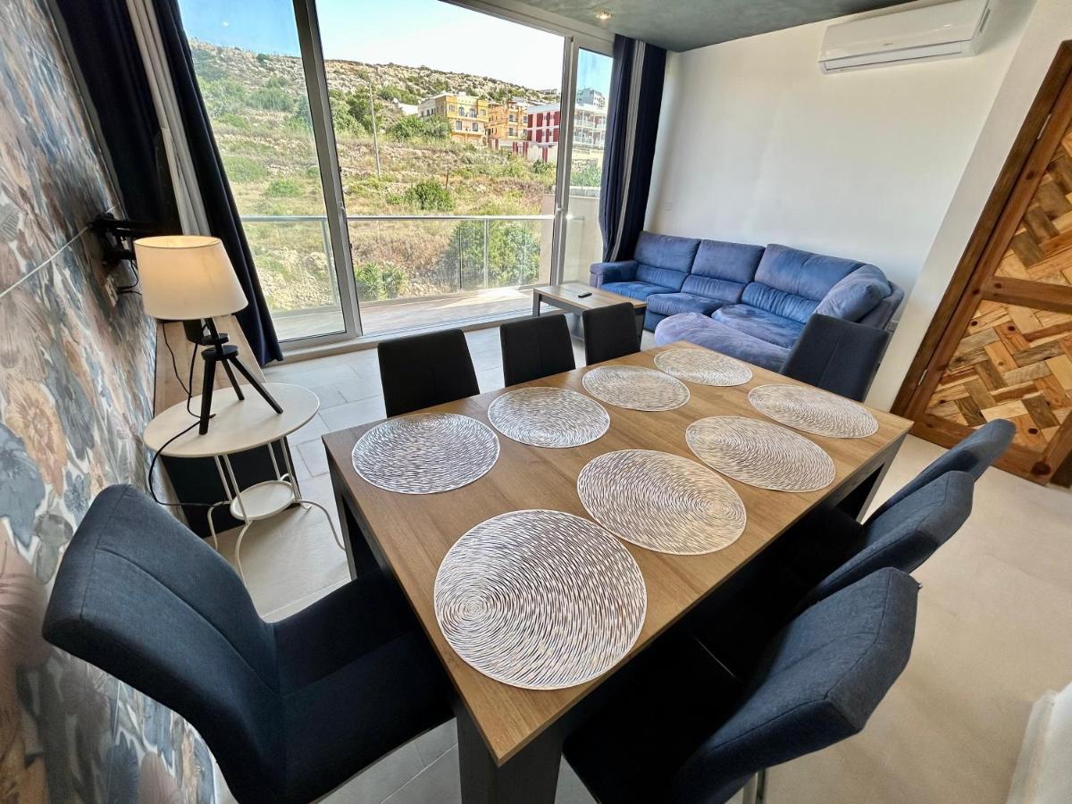 Ferienwohnung Hillview Duplex Penthouse St. Paul's Bay Exterior foto