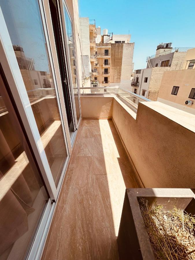 Ferienwohnung Hillview Duplex Penthouse St. Paul's Bay Exterior foto