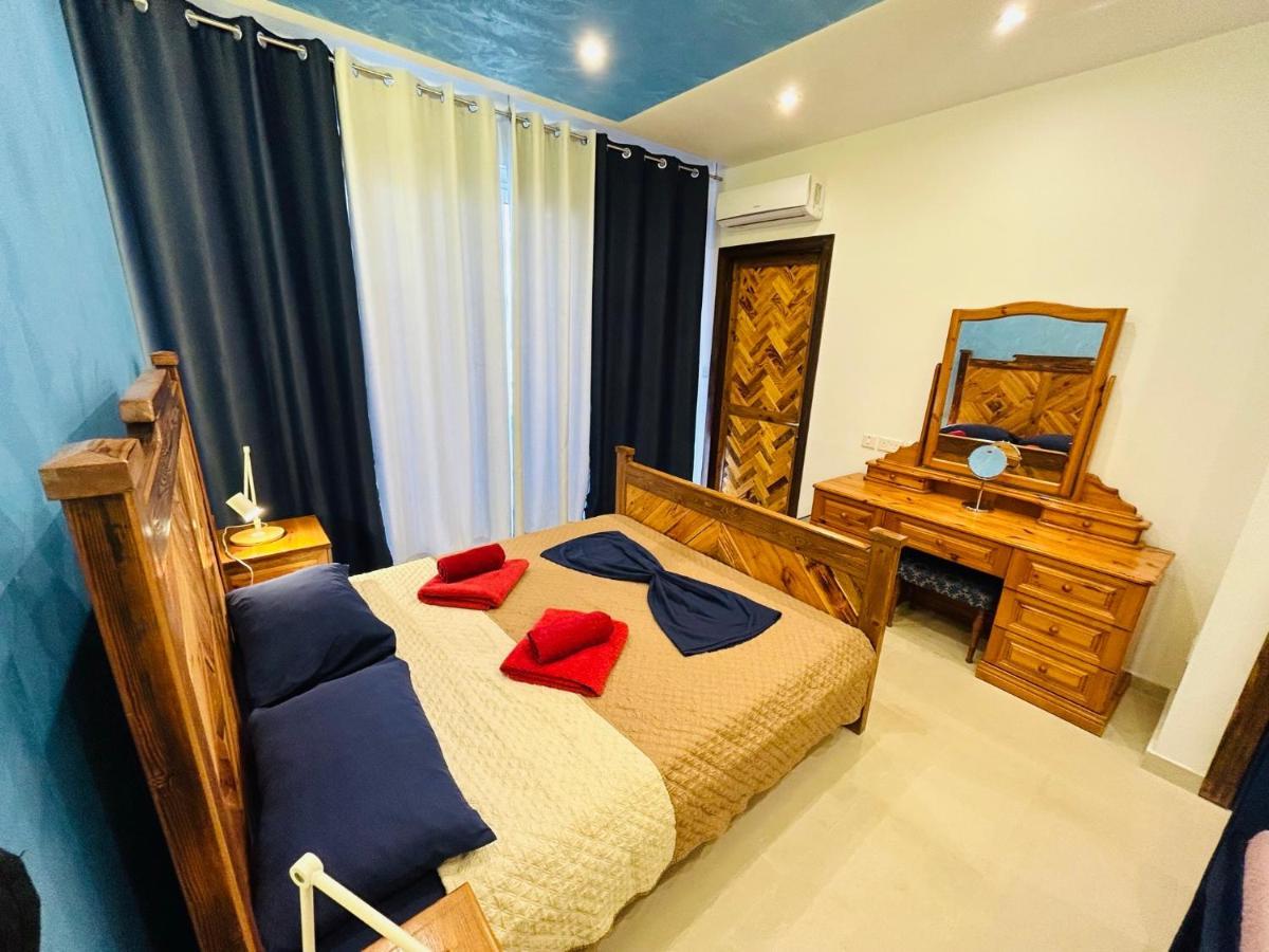Ferienwohnung Hillview Duplex Penthouse St. Paul's Bay Exterior foto